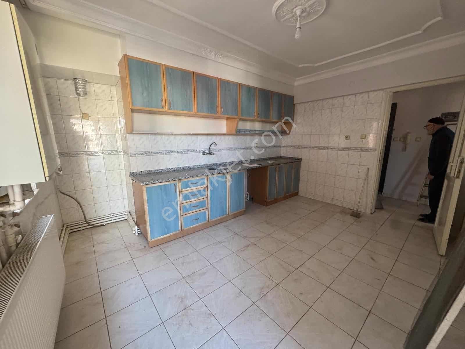 Binyapıdan Dokuzkavaklar Cadde Üzeri Ara Kat Kiralık Daire !!! - Görsel 17