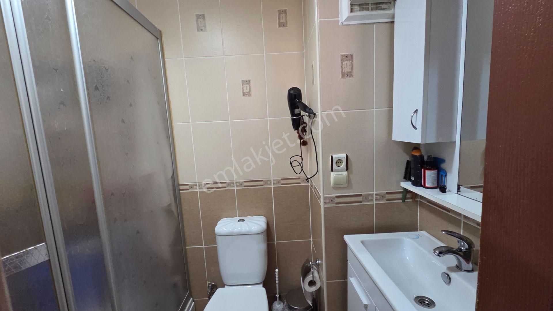 Meclis Mahallesi & Birlik Sitesinde, Balkonlu 2+1 Satılık Daire - Görsel 14