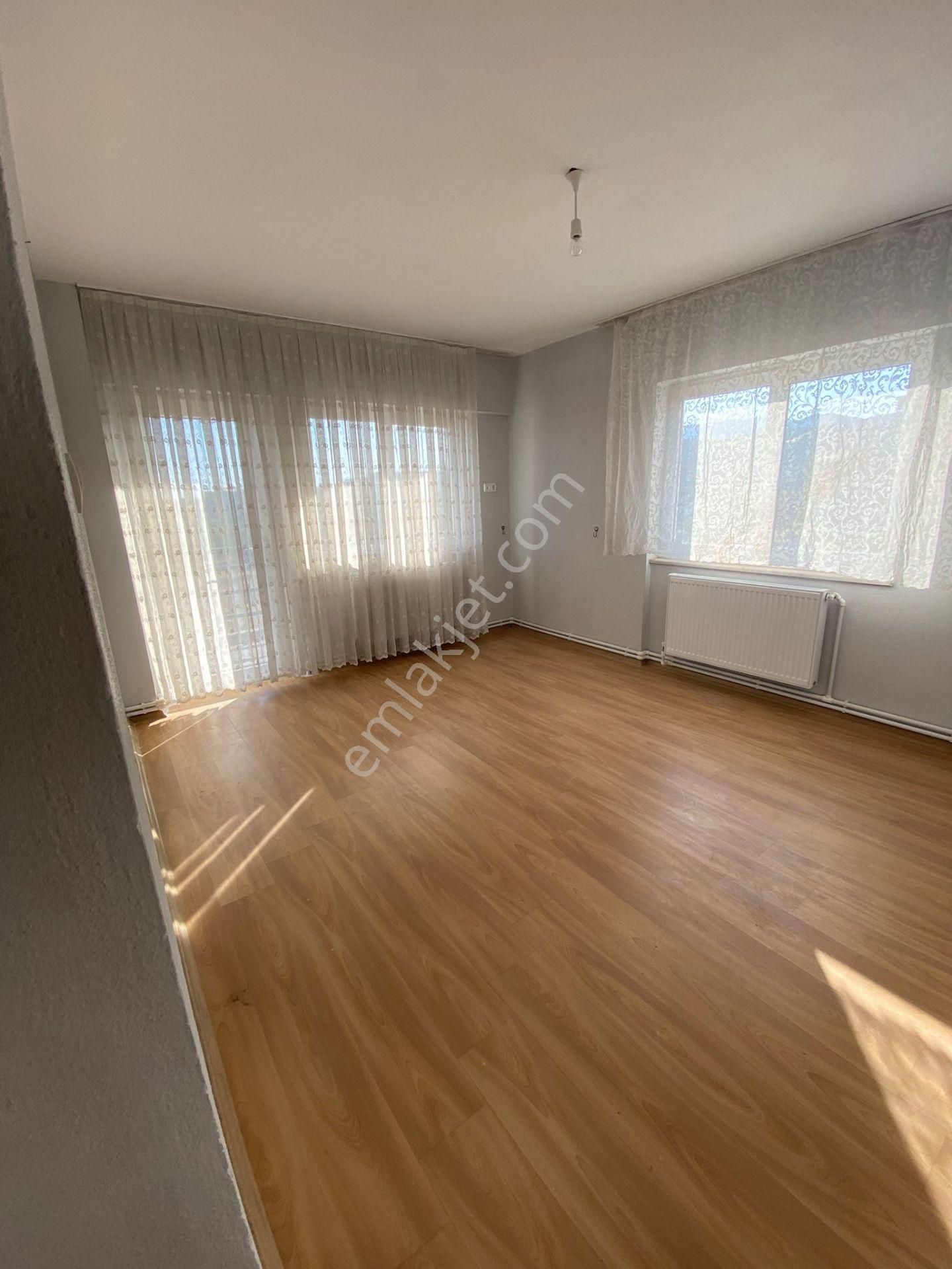 İşçilikli Fırsat 3+1 Satılık Daire