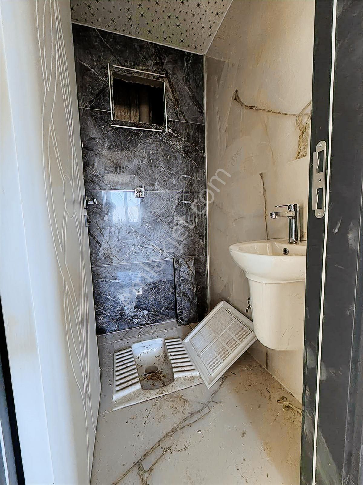 Durubey'den Satılık Havuzlu 2+1 Geniş Ebeveyn Banyolu (uygun) - Görsel 25