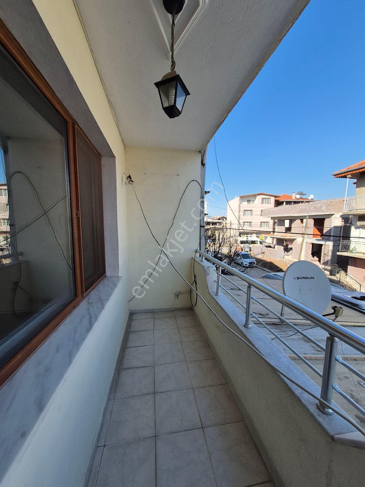 Gaziemir Sarnıç 2+1 Doğalgazlı Ara Kat Ferah Daire - Görsel 21