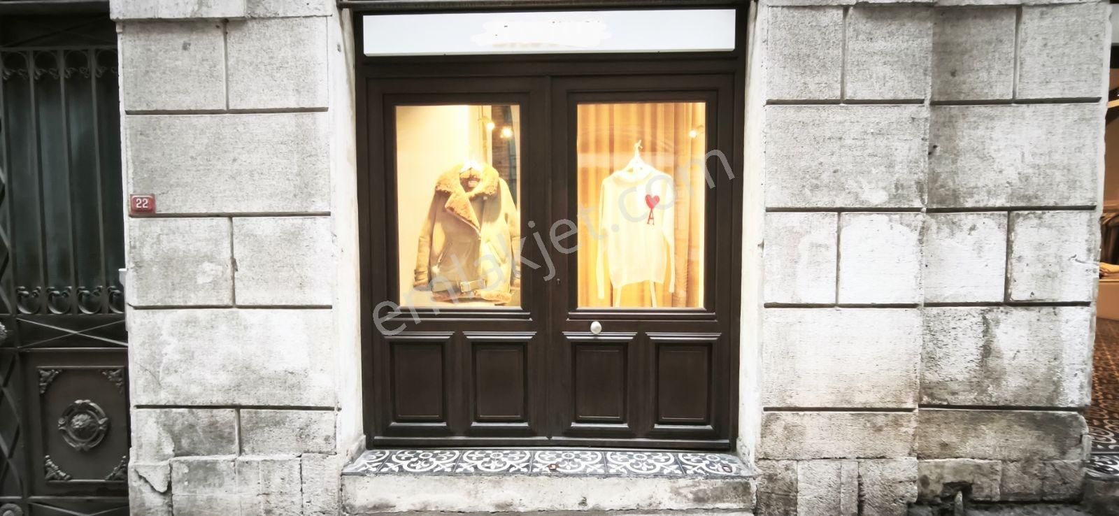 Myd Galata Tarihi Kamondo Kiralık Dükkan - Görsel 15