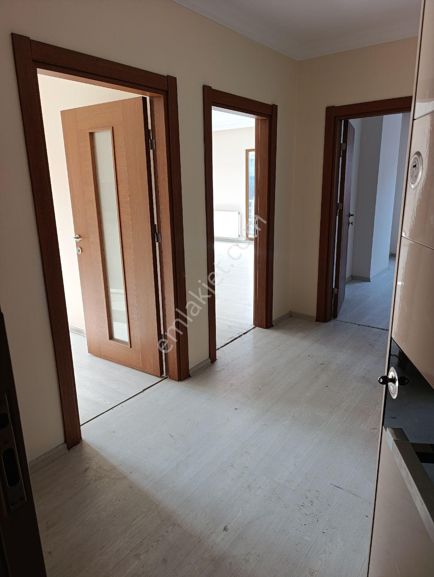 Yomra Bölgesinde Cadde Üzerinde Satılık Dublex Daire - Görsel 5