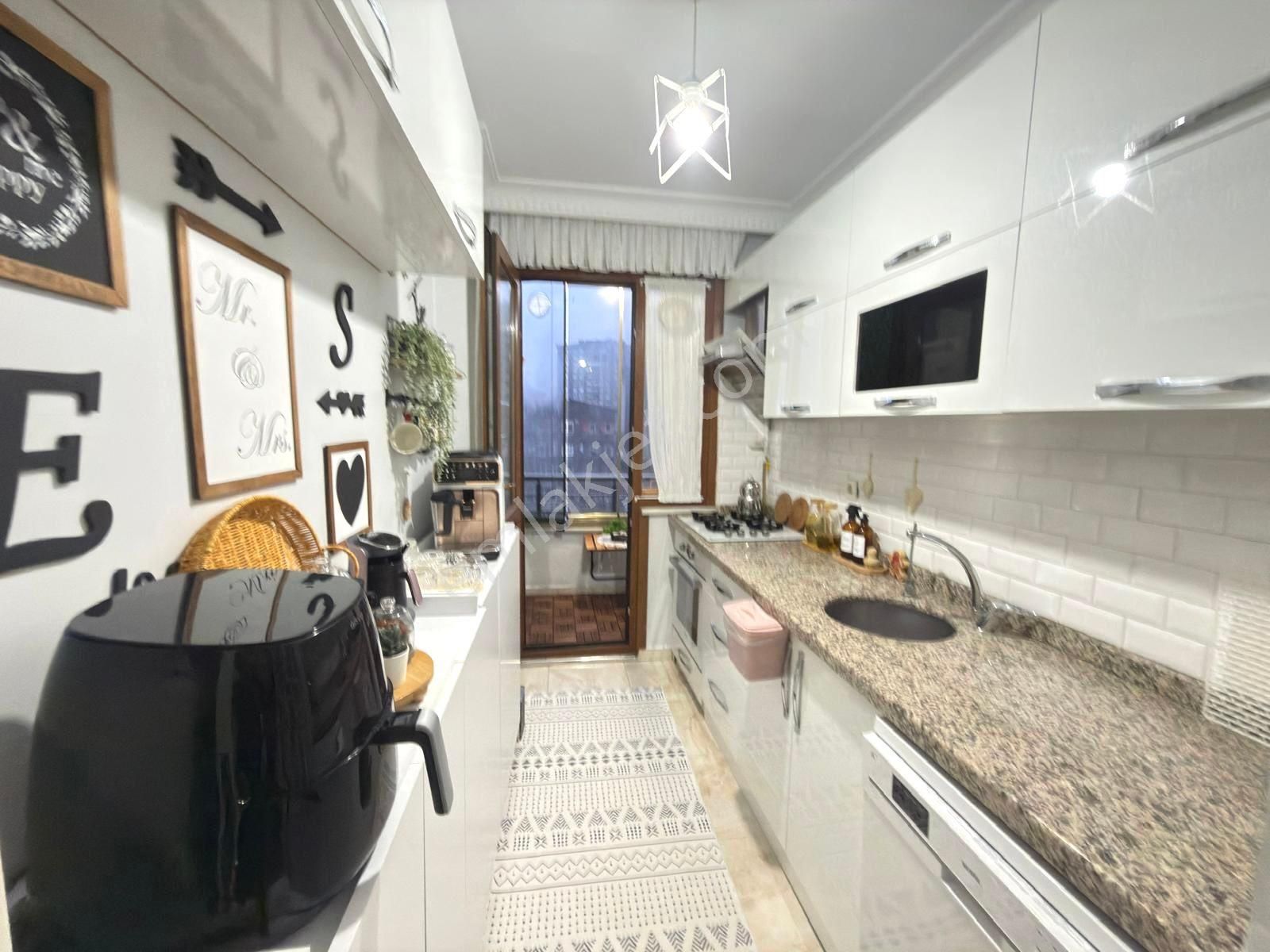 Bağcılar Demirkapıda Balabey Yapı Sitesinde Satılık 2+1 Daire - Görsel 10