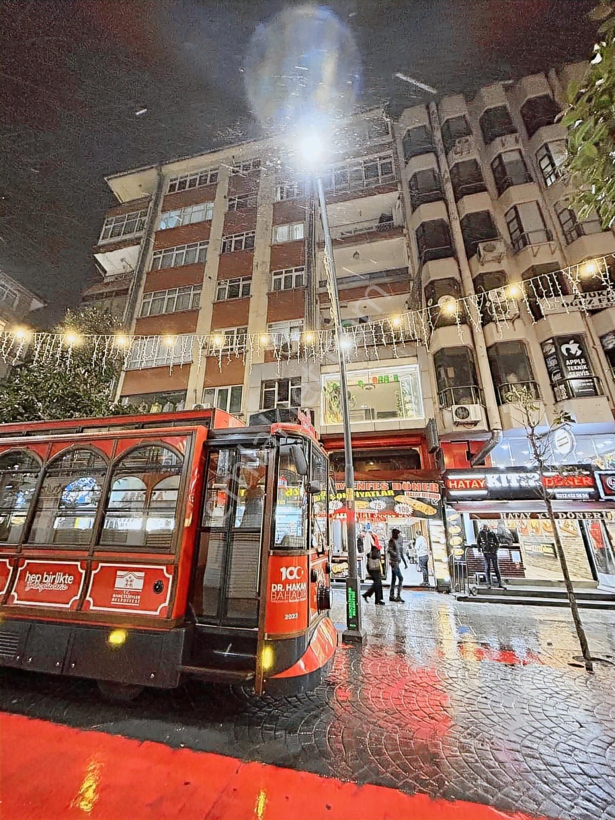 Krediye Uygun -- Şirinevler Meydanda 2+1 85 M2 Daire Yatırımlık - Görsel 13