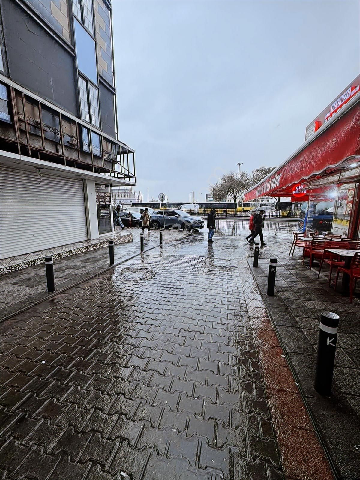 Kadıköy Rıhtım 8 Katlı İskanlı Deniz Manzaralı Bina - Görsel 5