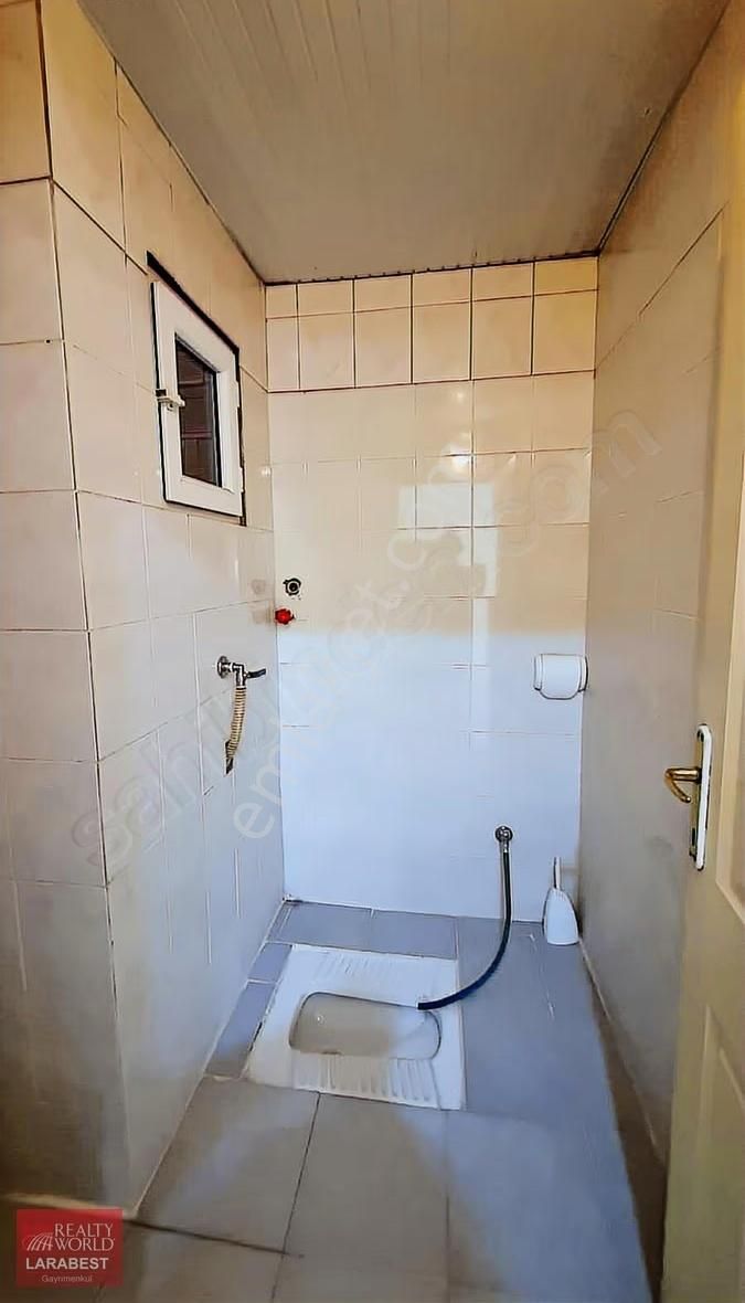 Dutlubahçe'de Ayrı Mutfaklı Kiralık 2+1 Daire - Görsel 15