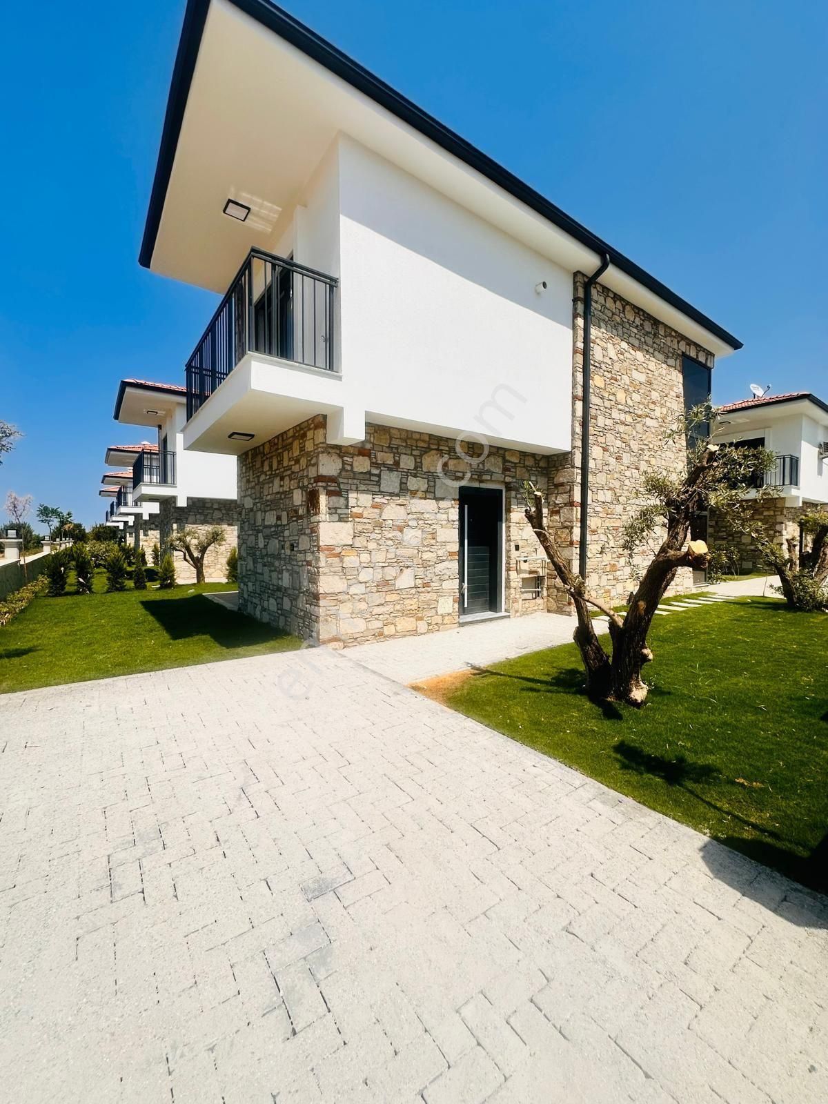 Kuşadasın Da Tek Mustakil Ozel Havuzlu 3+1 Vila - Görsel 14