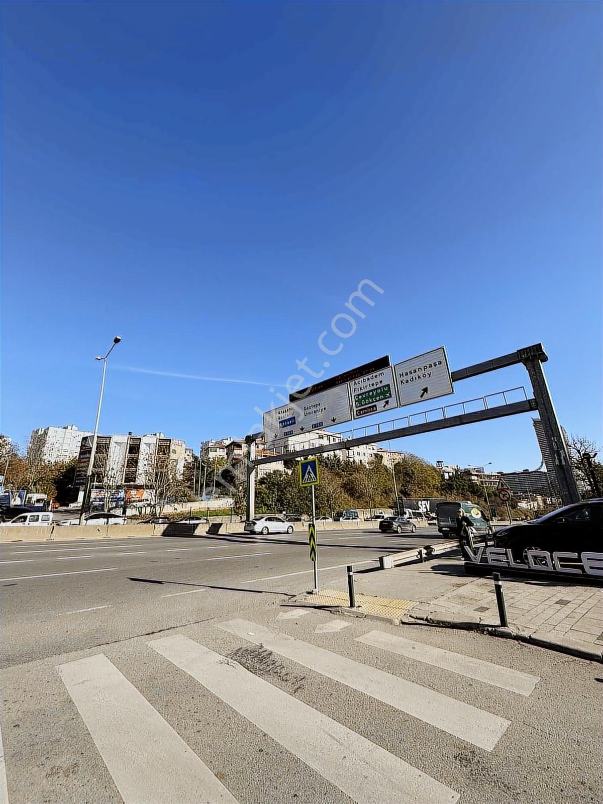 Acıbadem Metrosu Ve D-100 Yanı Medipol Karşısı Fırsat 2+1 Daire - Görsel 11