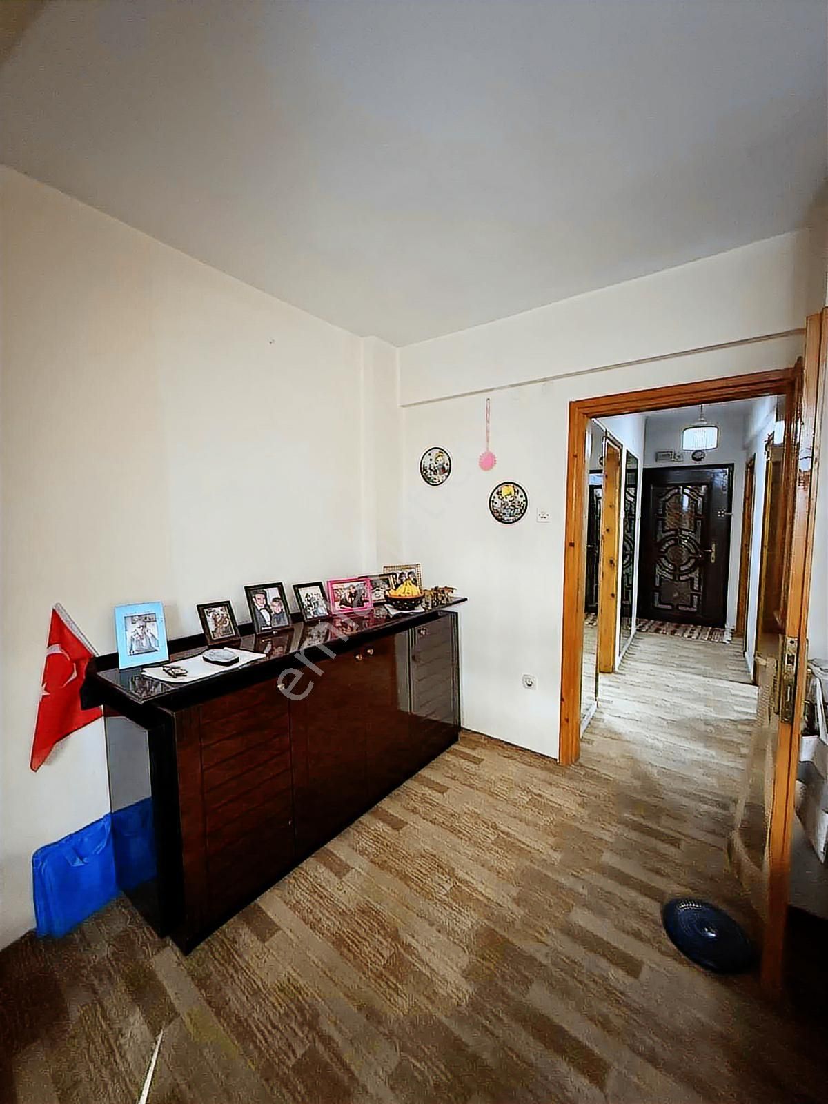 Acıbadem Metrosu Ve D-100 Yanı Medipol Karşısı Fırsat 2+1 Daire - Görsel 5