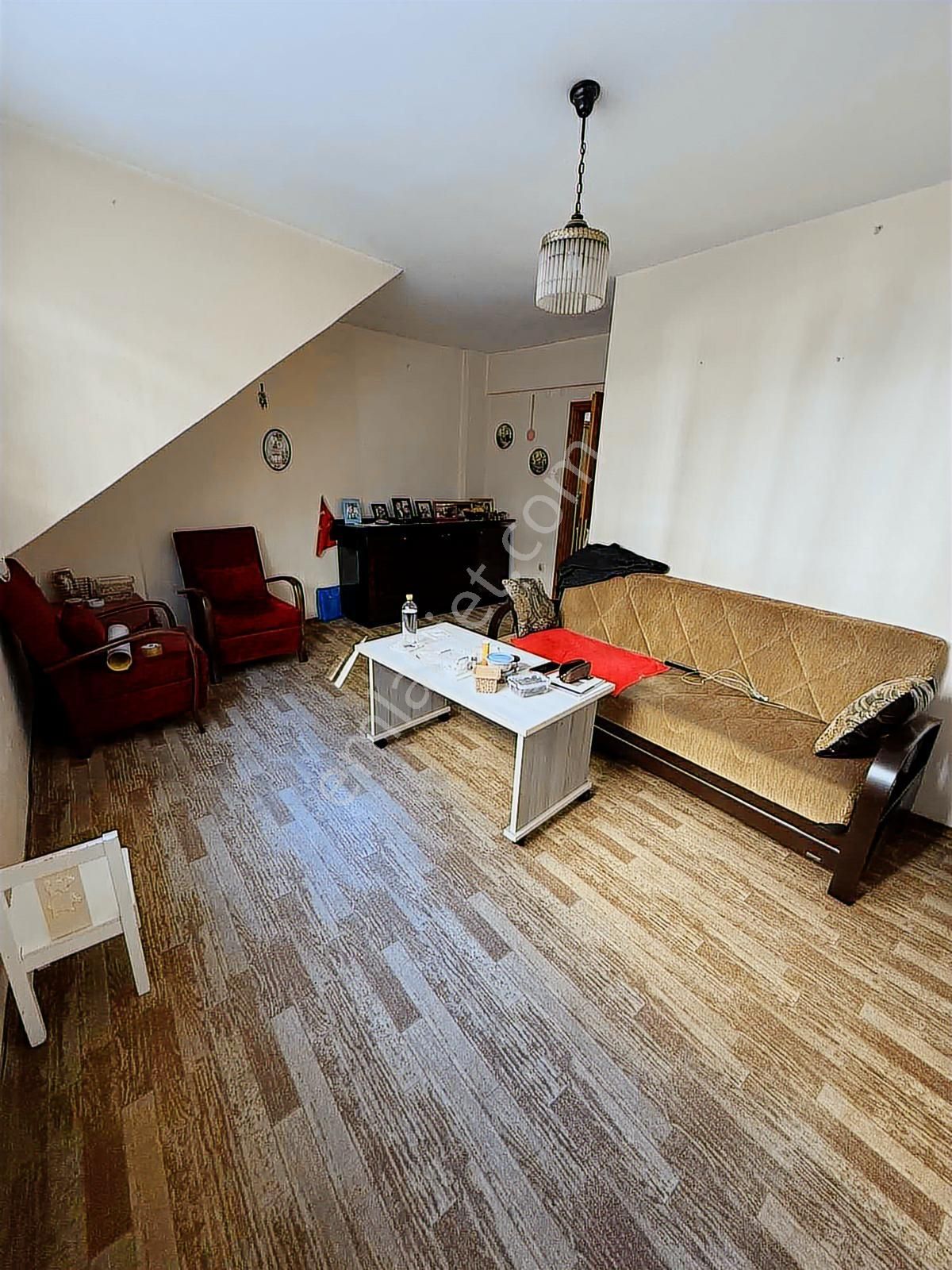 Acıbadem Metrosu Ve D-100 Yanı Medipol Karşısı Fırsat 2+1 Daire - Görsel 2