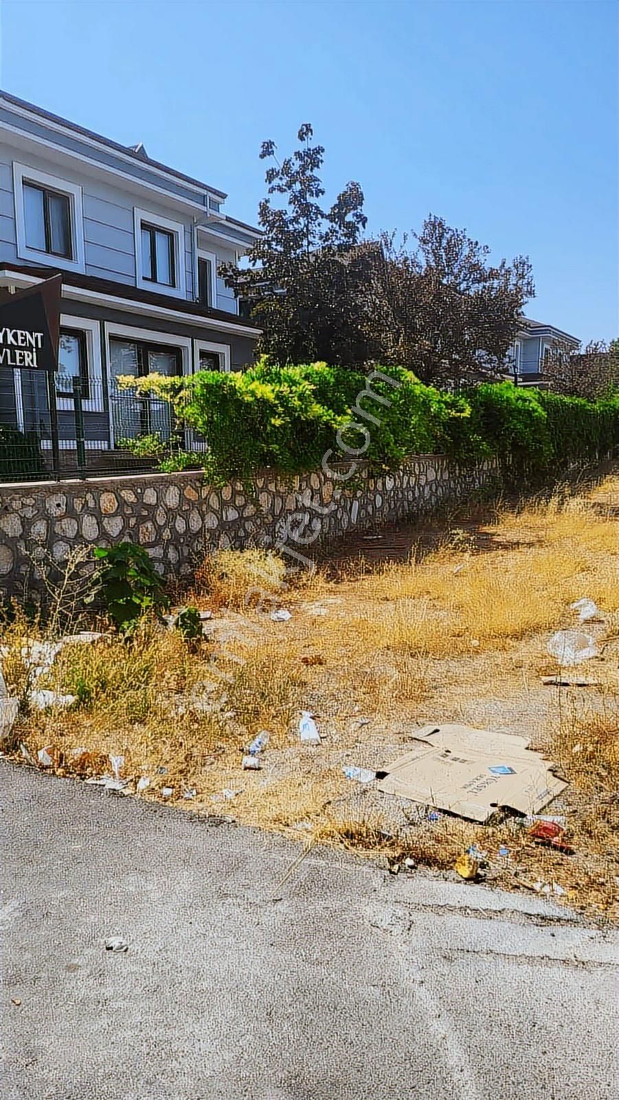 Yakıncada En İyi Konunda Satılık Harika Arsa - Görsel 11