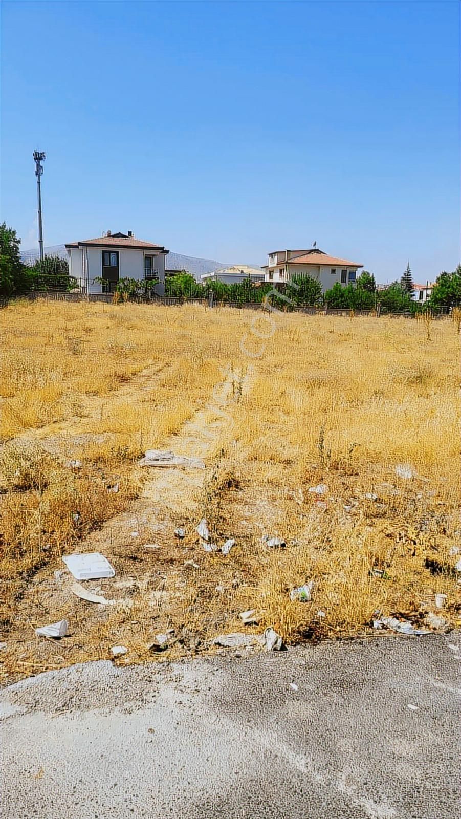 Yakıncada En İyi Konunda Satılık Harika Arsa - Görsel 12