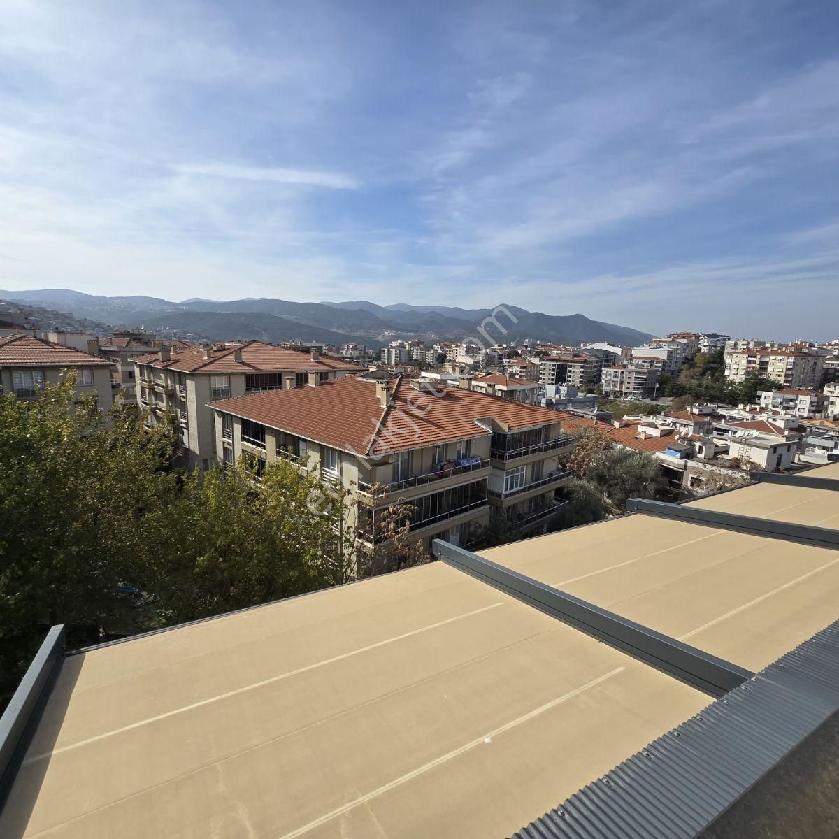 Vatan Mahallesinde Kiralık 2+1 Bakımlı Manzaralı Daire - Görsel 11