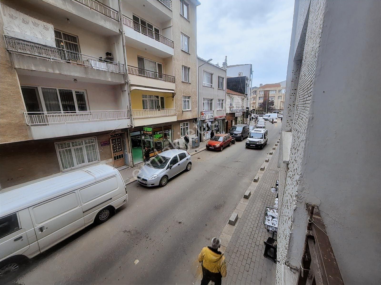 Mehmetoğlu Gayrimenkulden Kemalettin Mah.2+1 Kiralık Daire - Görsel 15