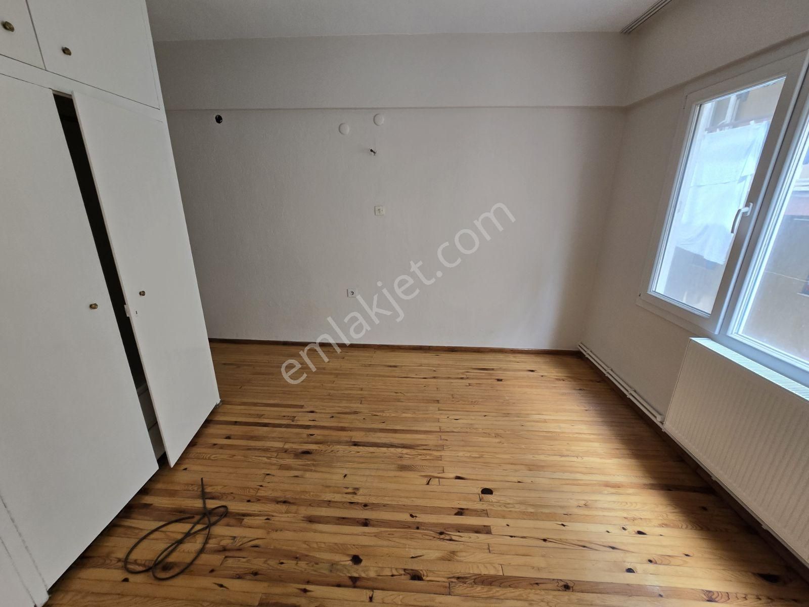 Bozyaka Ssk Yakını 3+1 Bakımlı Kiralık Daire - Görsel 8