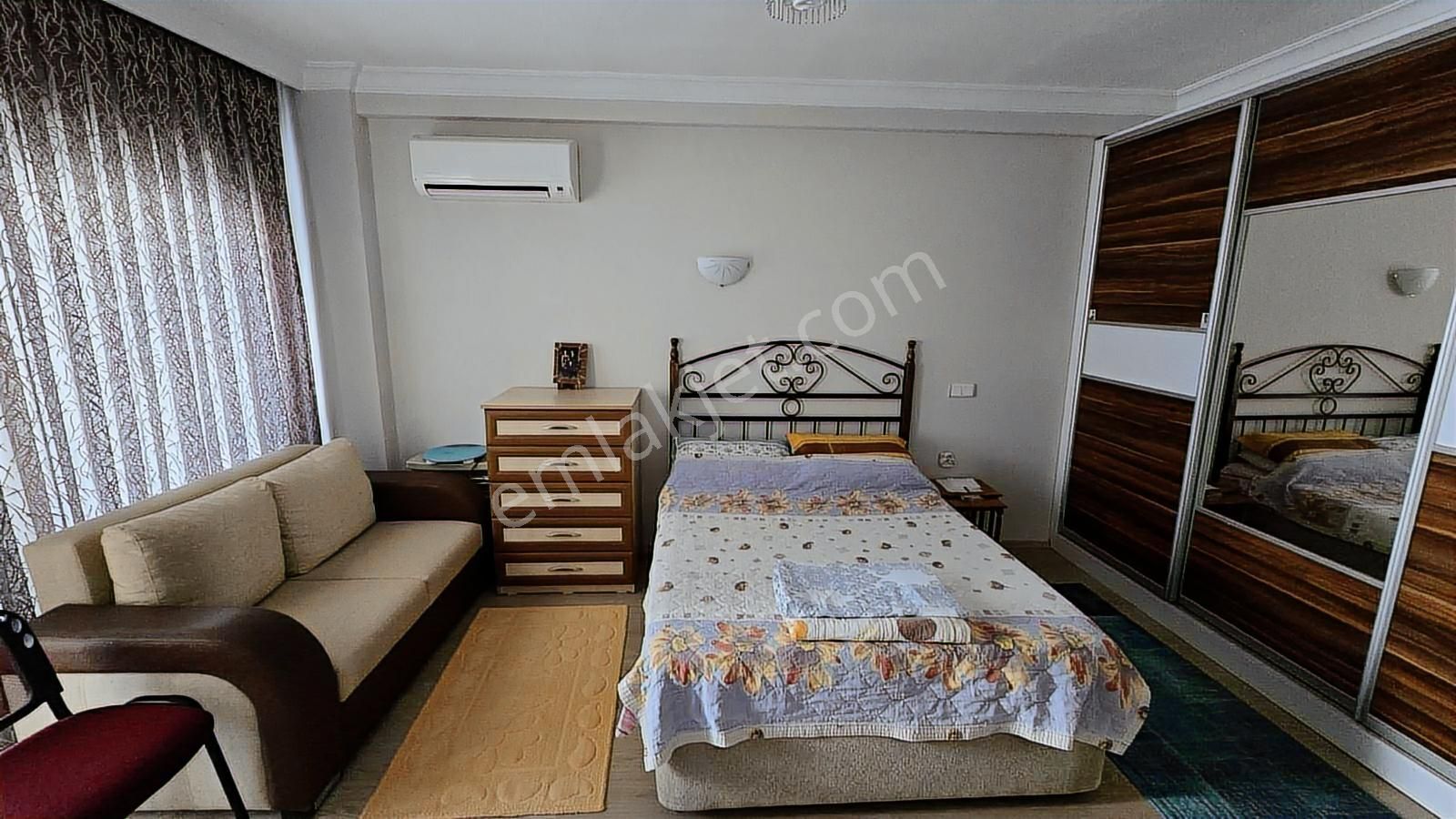 Saim Çıkrıkçı Caddesi Üzeri Genç Binada Geniş 3+1 Satılık Daire - Görsel 24