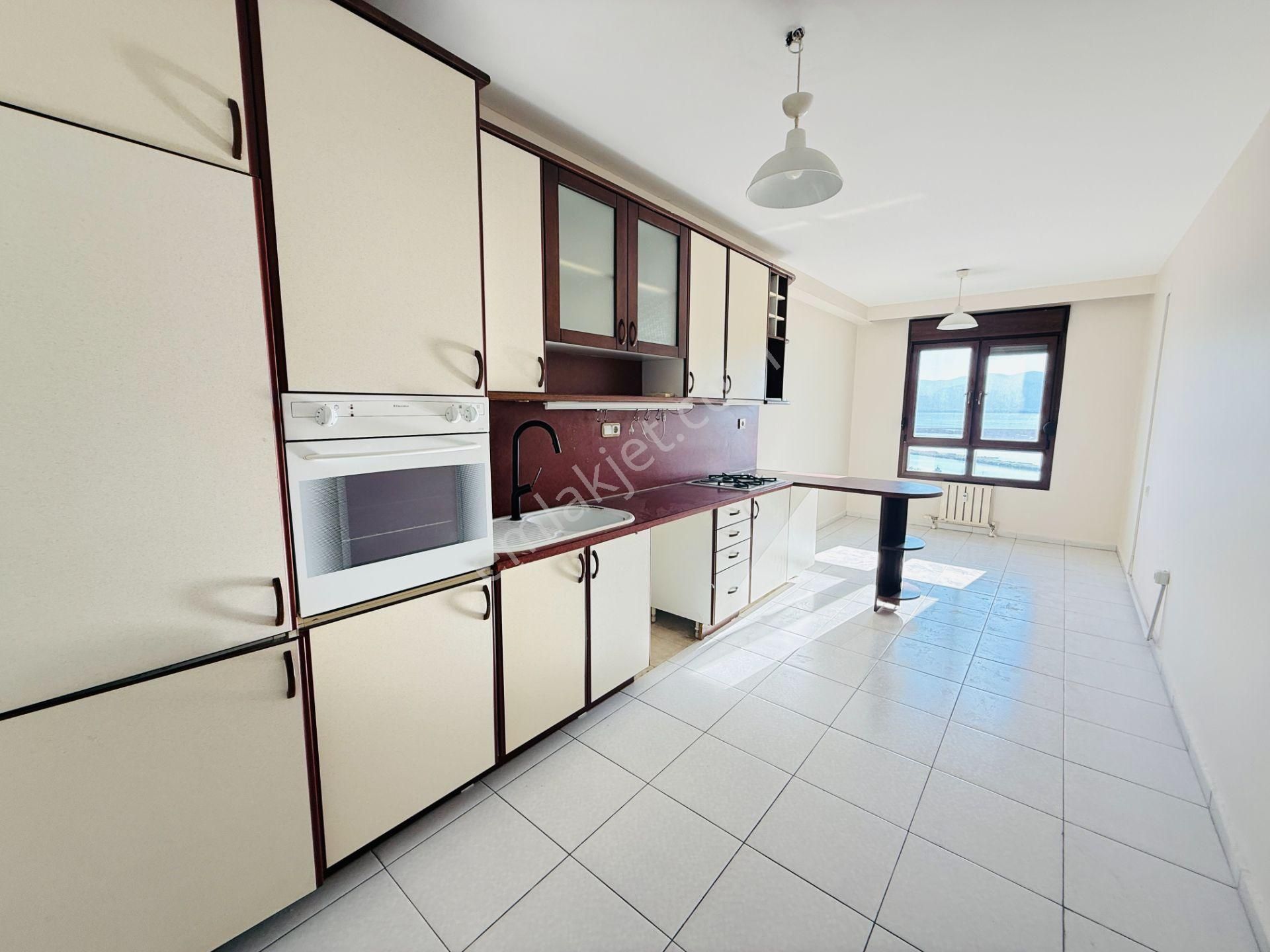 Mavişehir Albatros Sitesi Deniz Manzaralı Satılık Boş 3+1 Daire - Görsel 21