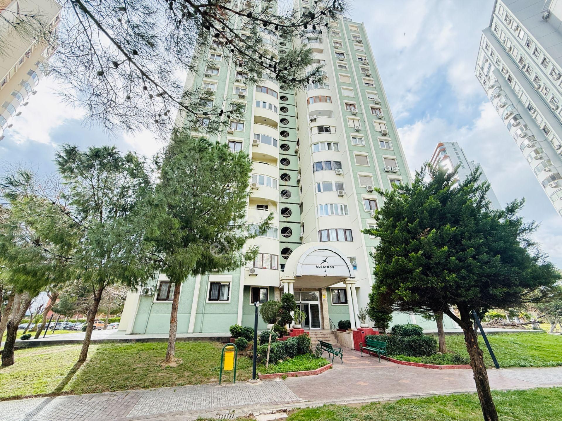 Mavişehir Albatros Sitesi Deniz Manzaralı Satılık Boş 3+1 Daire