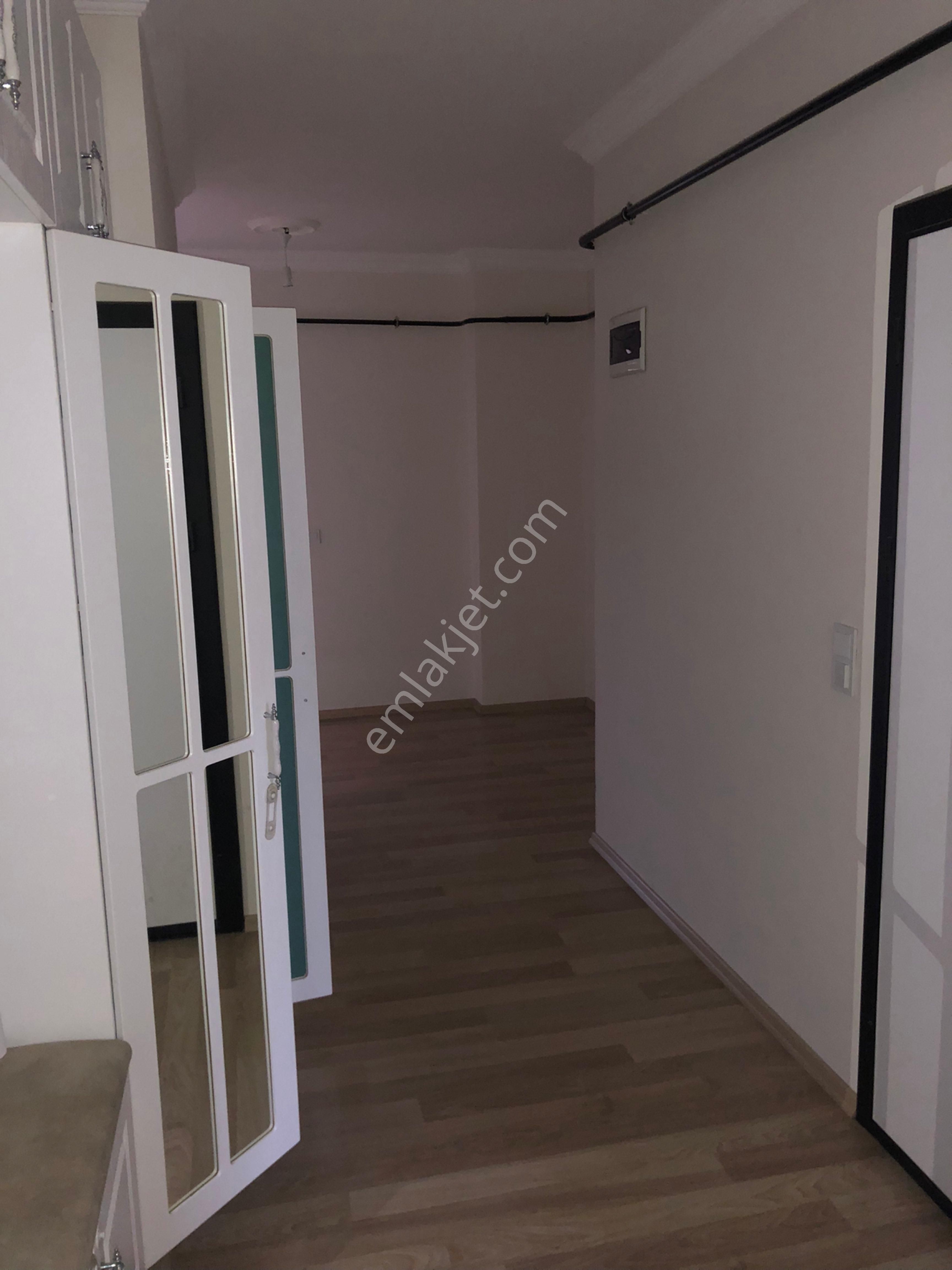 Üniversite Kampüsü Yakınında Site İçi Kiralık Nezih Daire - Görsel 9