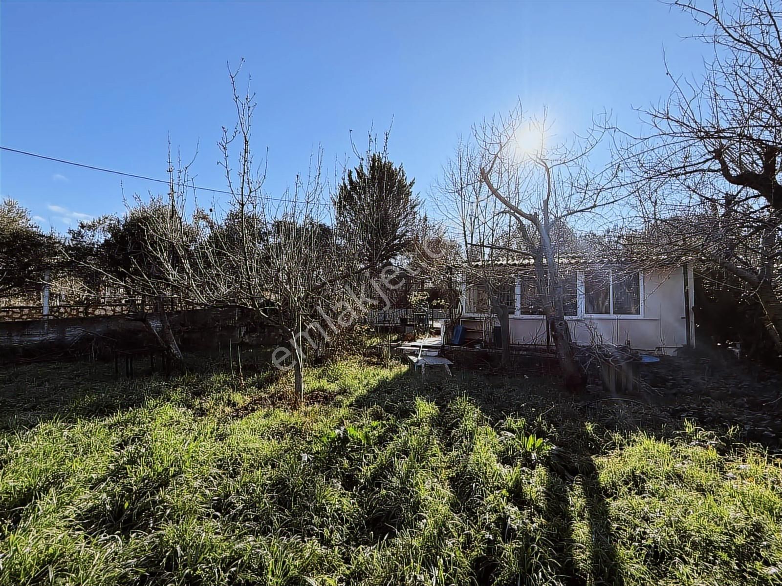 Kaynaklar 29 Ekim Mah.de 800 M² Arsa İçinde 1+1 Ev