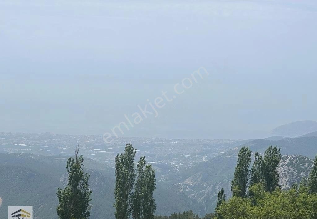 Alanya Bademağacı Mahallesi Satılık Masrafsız Manzaralı Tarla