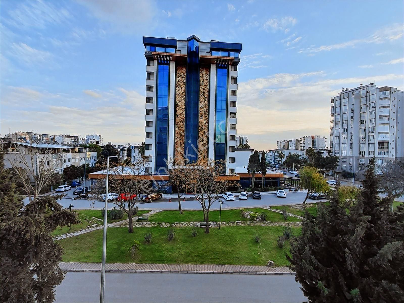 Lara'da Site İçinde Havuz Doğalgazlı Şık Eşyalı 3+1 Geniş Daire - Görsel 27