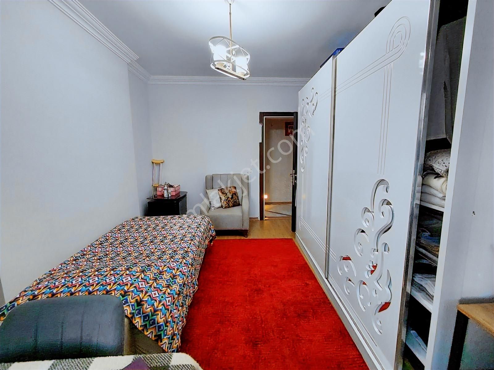 Lara'da Site İçinde Havuz Doğalgazlı Şık Eşyalı 3+1 Geniş Daire - Görsel 32