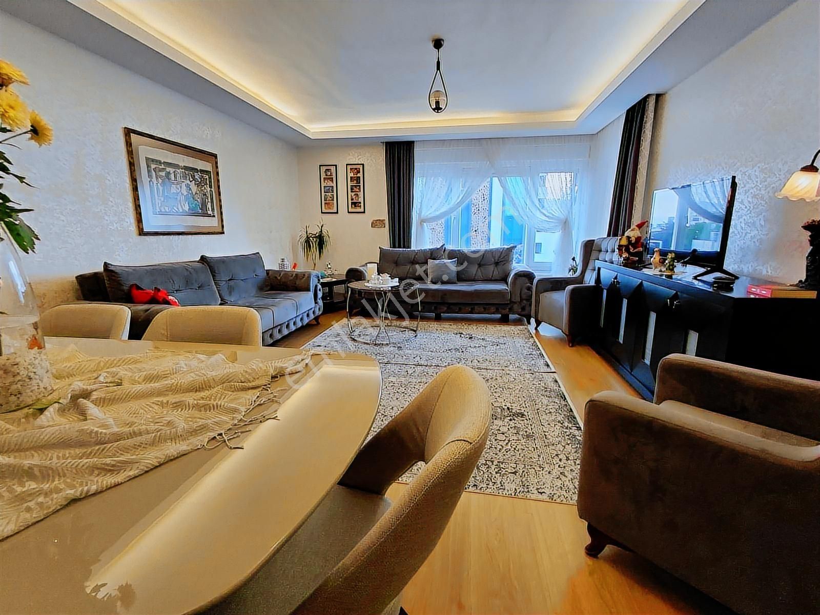 Lara'da Site İçinde Havuz Doğalgazlı Şık Eşyalı 3+1 Geniş Daire - Görsel 5