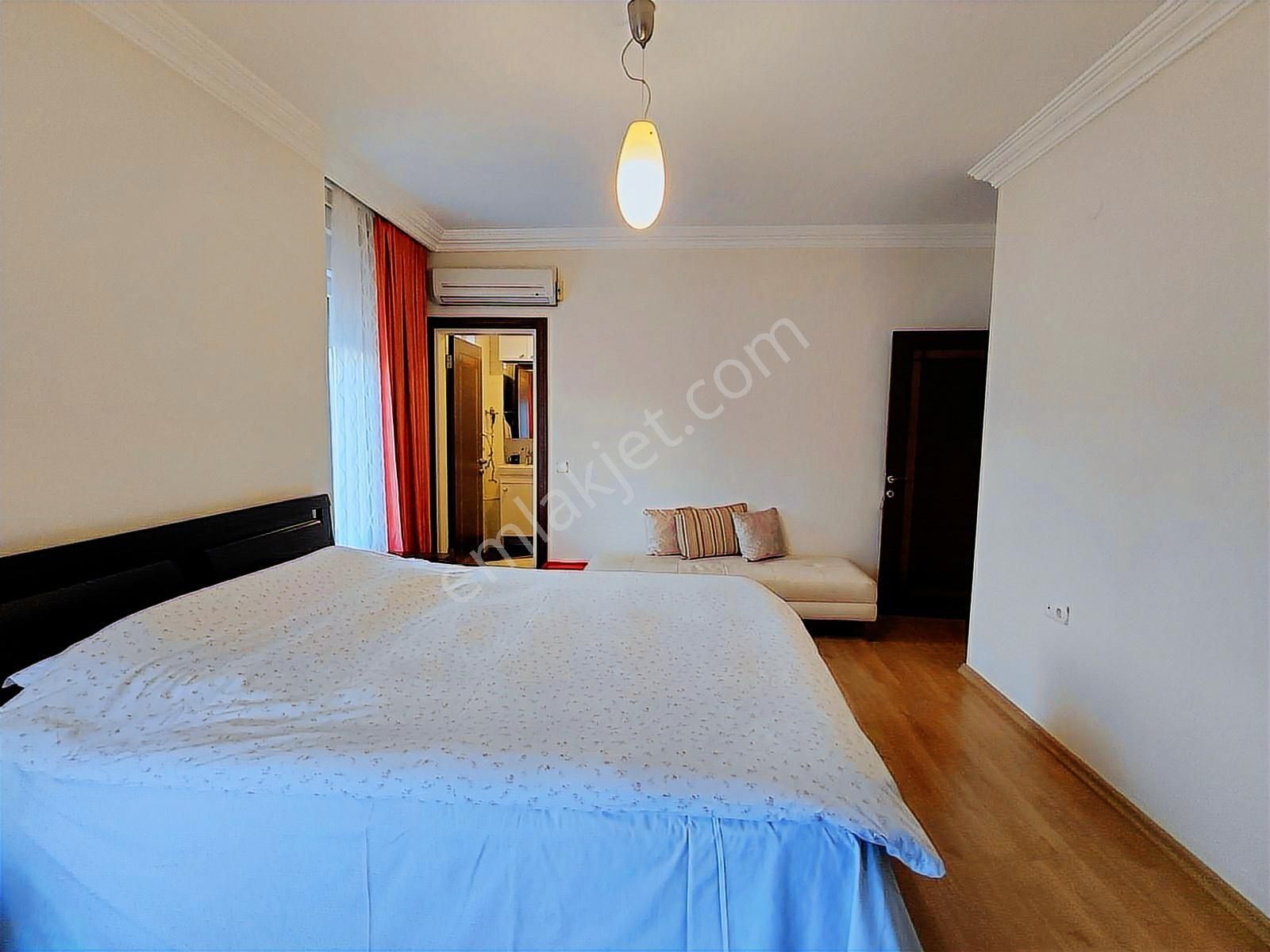 Lara'da Site İçinde Havuz Doğalgazlı Şık Eşyalı 3+1 Geniş Daire - Görsel 9