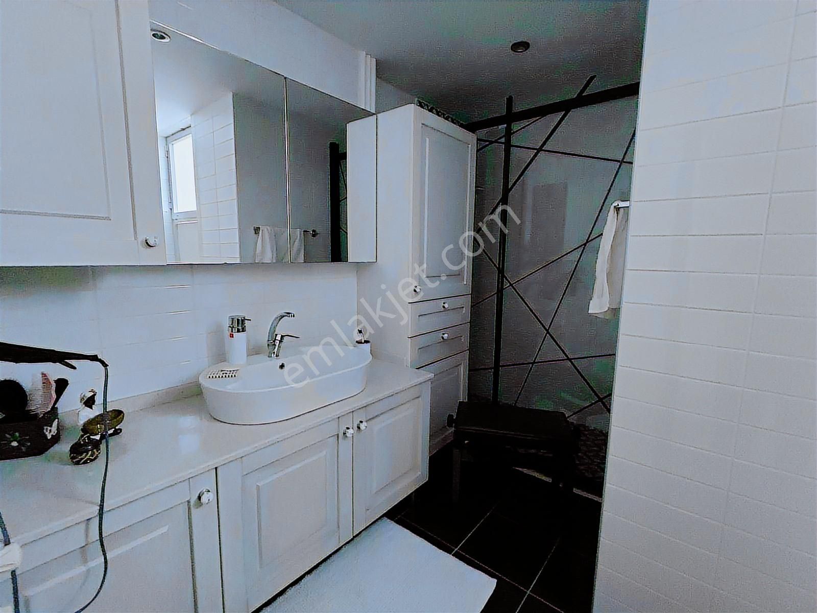 Lara'da Site İçinde Havuz Doğalgazlı Şık Eşyalı 3+1 Geniş Daire - Görsel 15