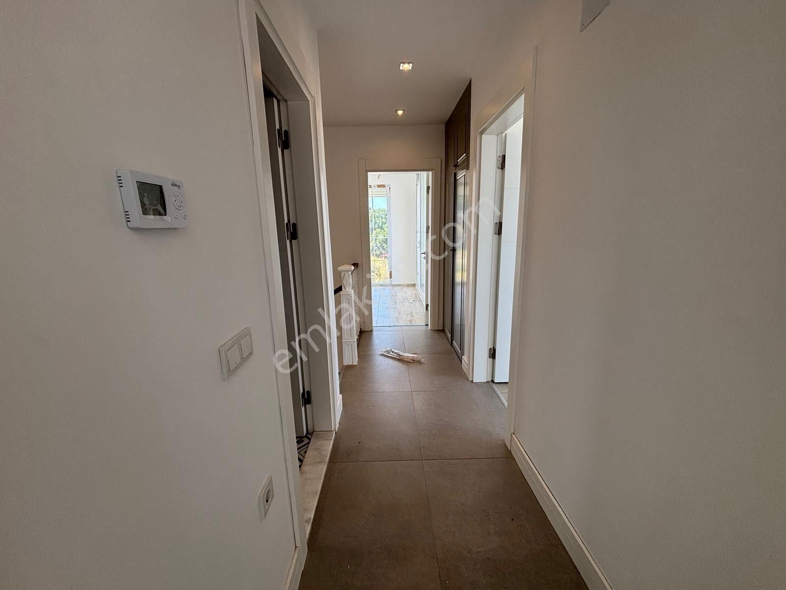 Girişte Yatak Odalı Tek Müstakil Özel Havuzlu 4+1villa - Görsel 8