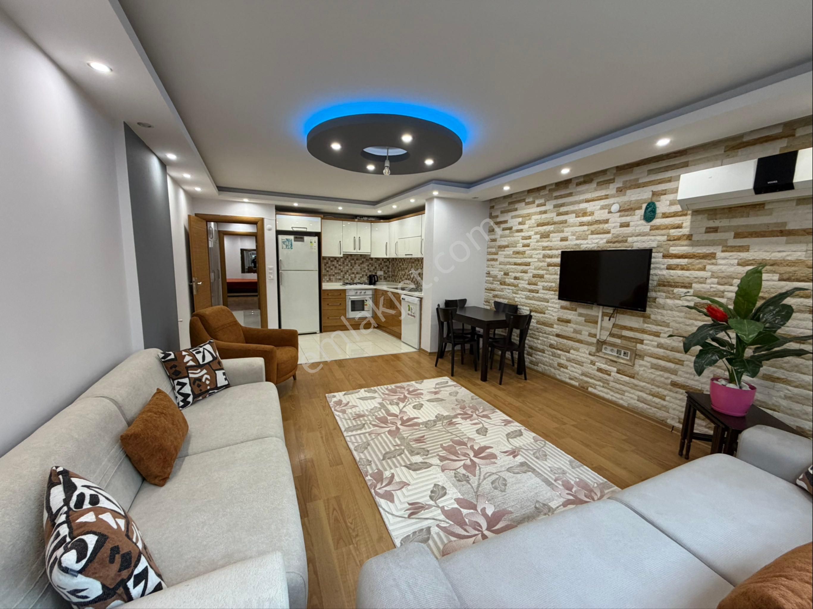 Kuşadası Merkezde Masrafsız Full Eşyalı Satılık Geniş 1+1 Daire - Görsel 8