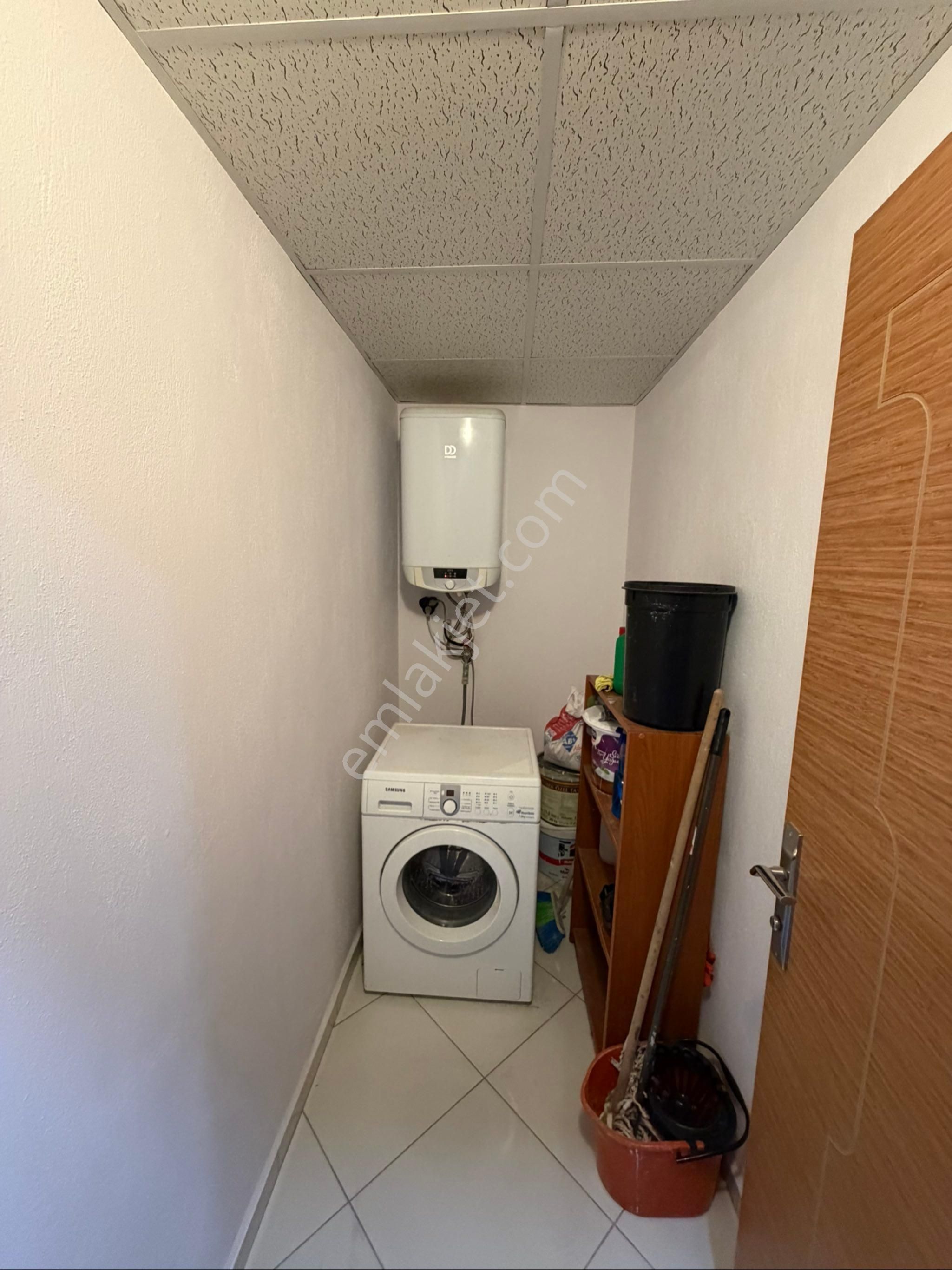 Kuşadası Merkezde Masrafsız Full Eşyalı Satılık Geniş 1+1 Daire - Görsel 15