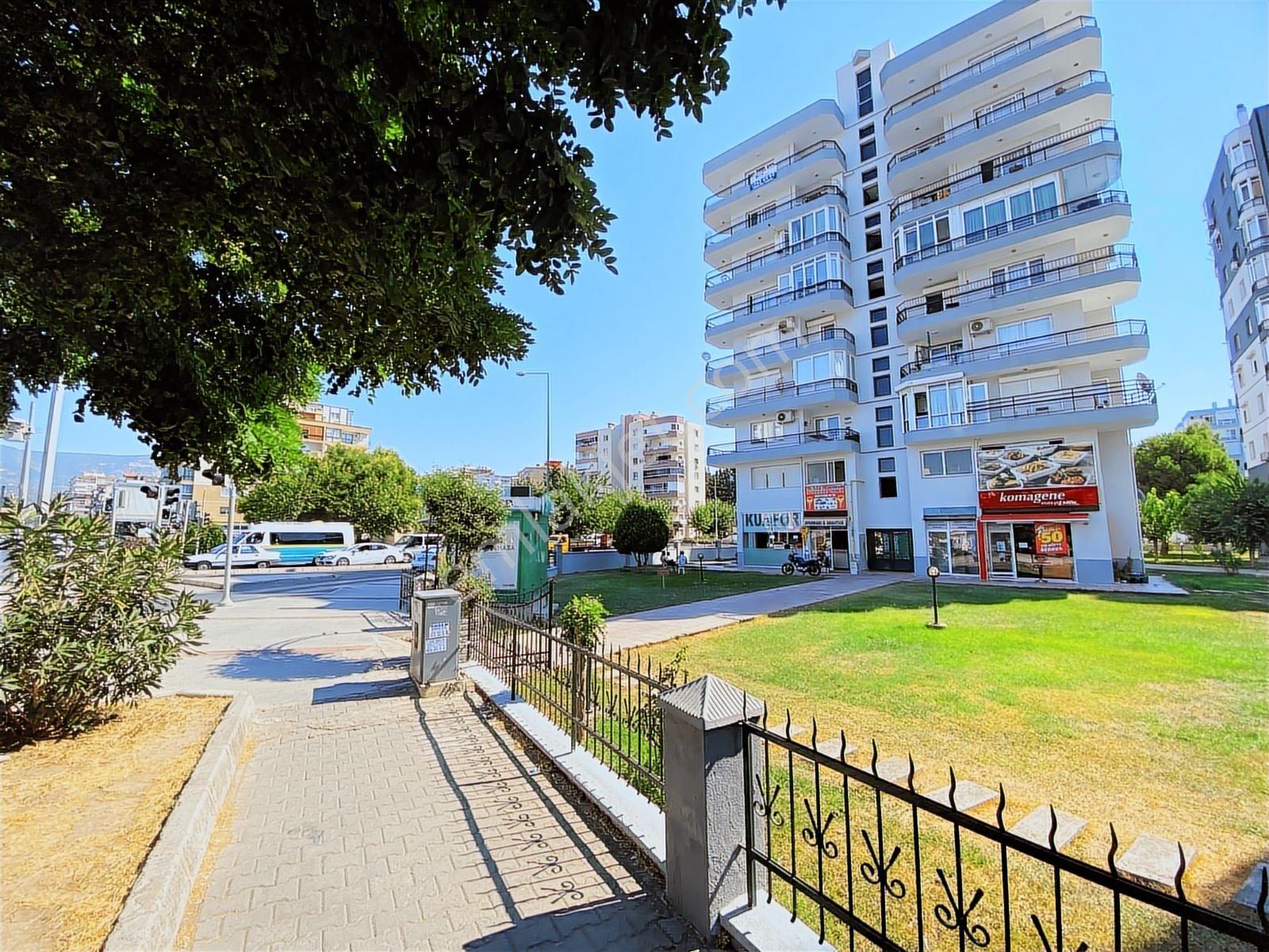 Karşıyaka Yeni Girnede Cadde Üstü Boş Satılık Dükkan - Görsel 17