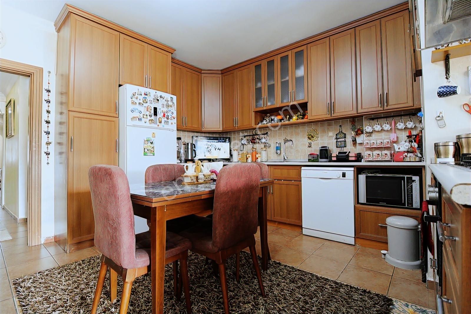 Benzersiz !!! Çamlıca Manzaralı 350 M2 Geniş Dublex - Görsel 24