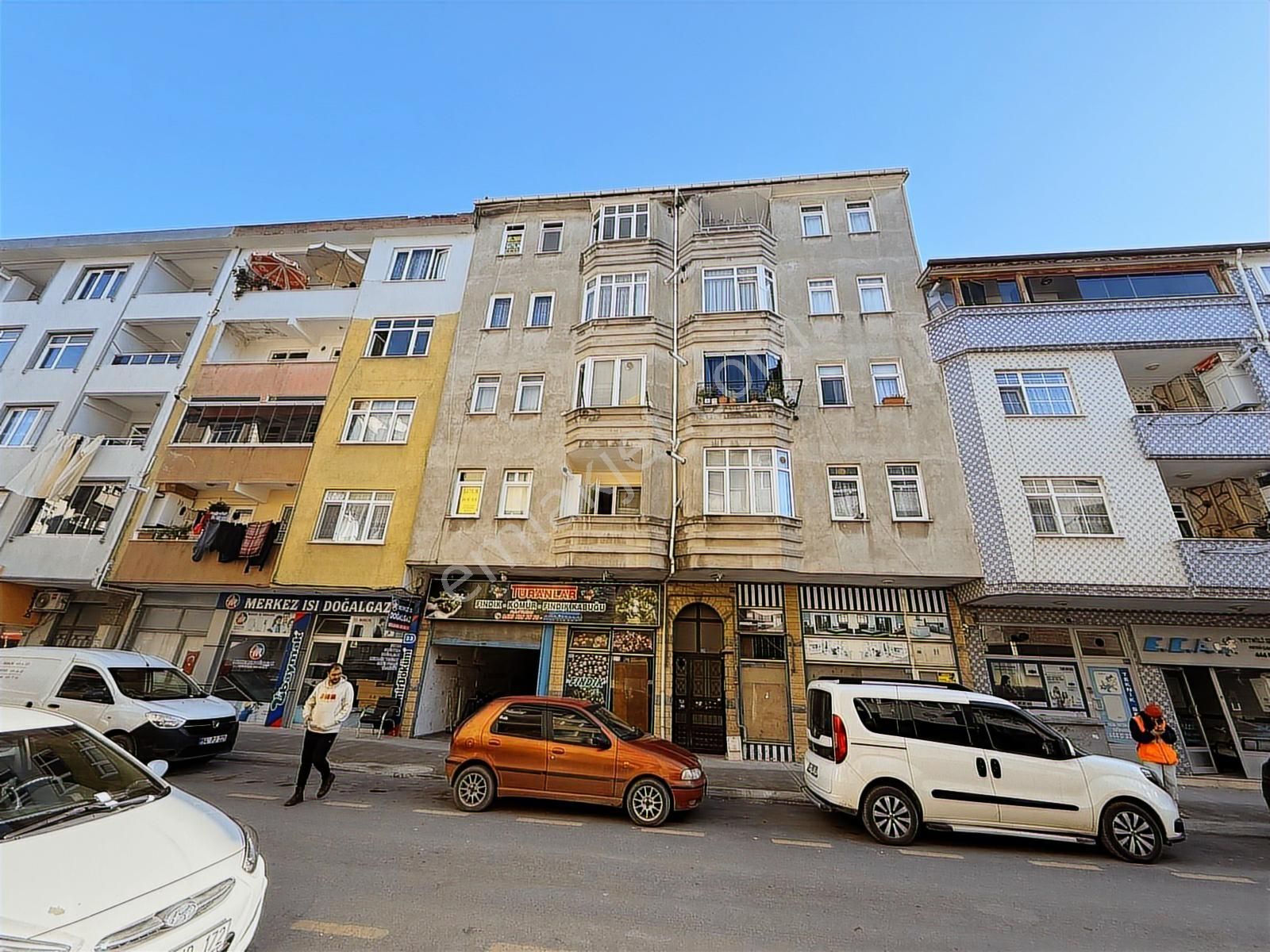 Karasu Merkezde 3+1 Satılık Daire - Görsel 5