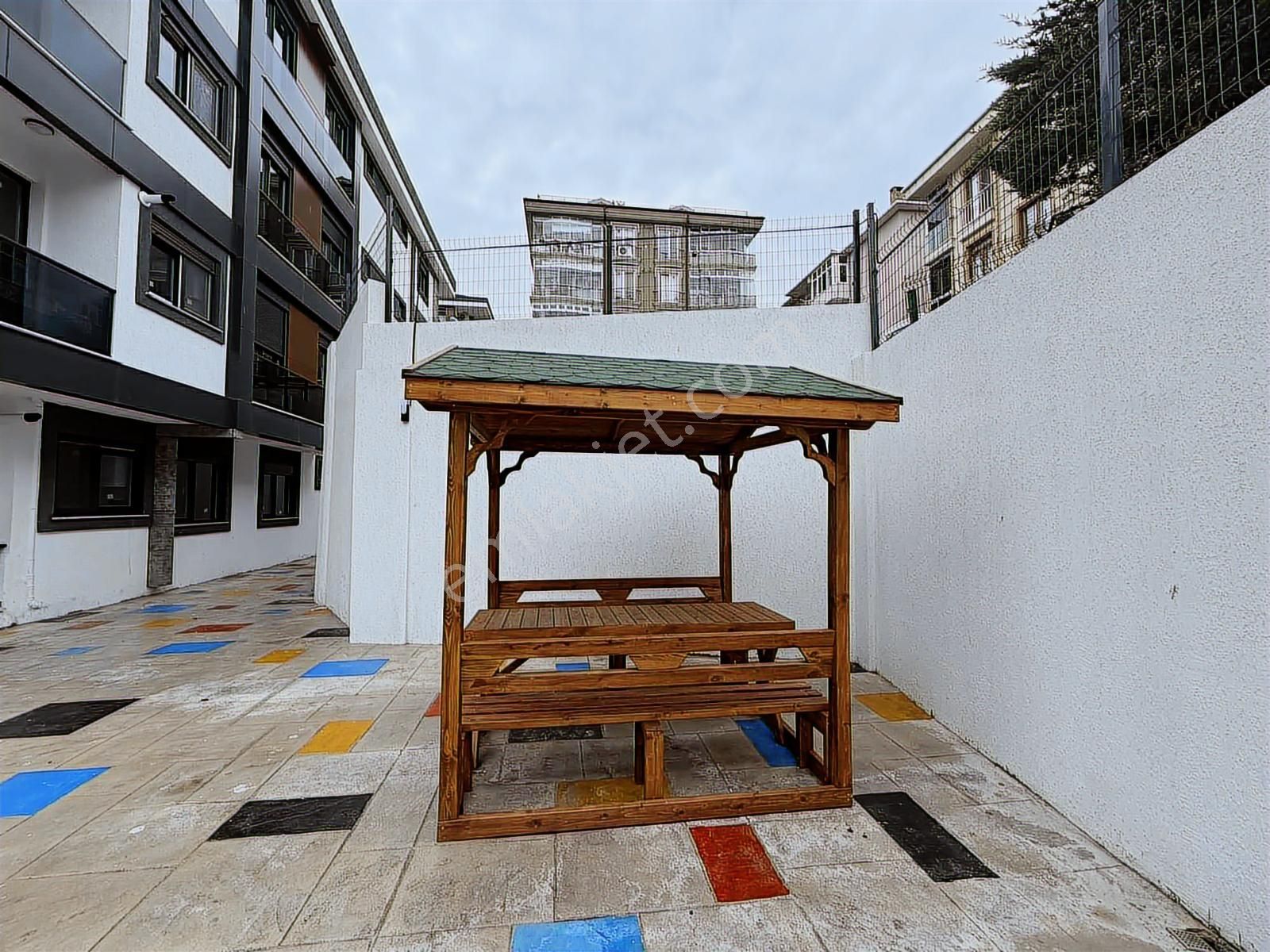Şile Çavuş Mahallesinde Havuzlu Sitede Satılık 2+1 Daire - Görsel 11
