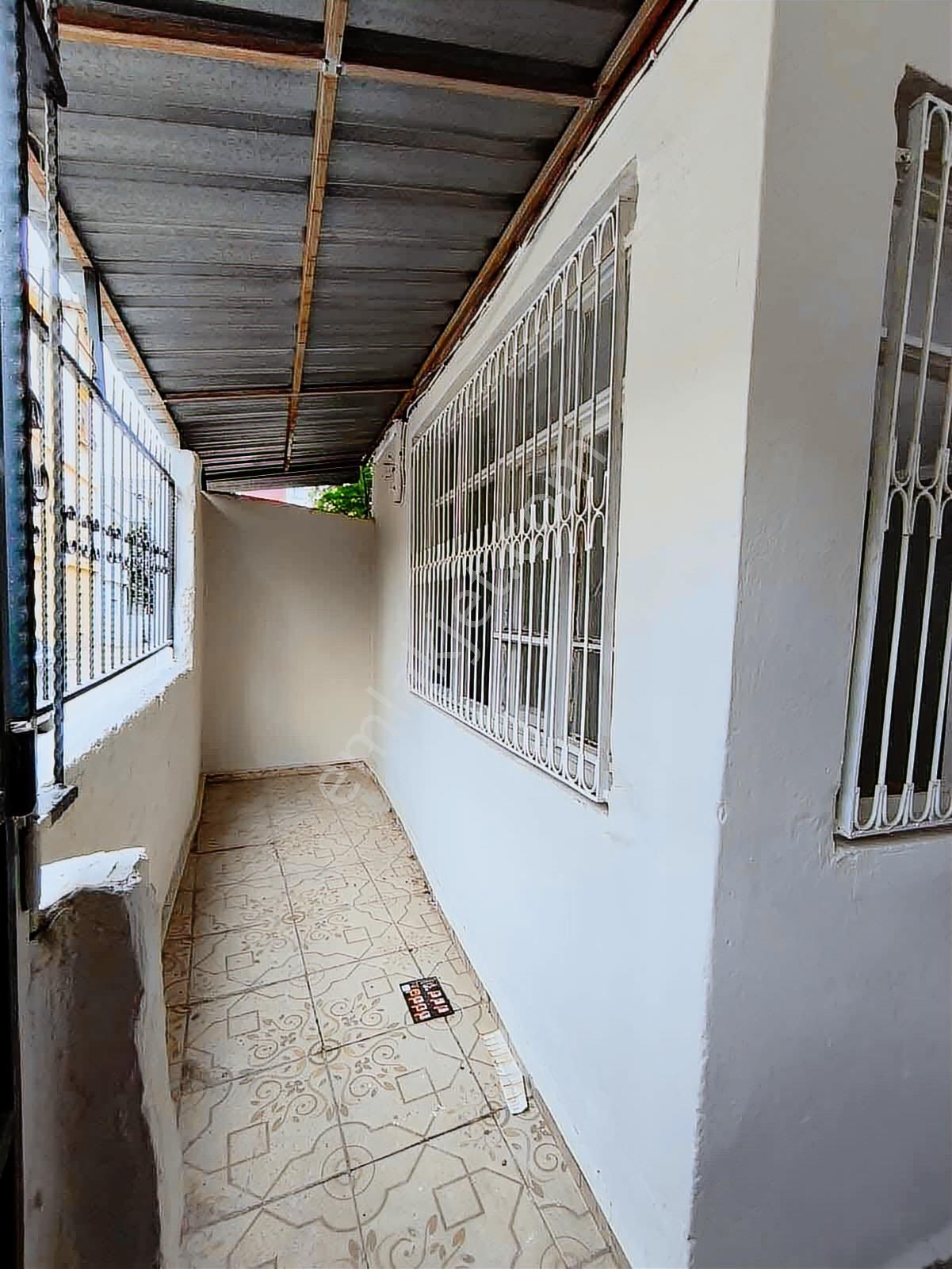 Tek Katlı Geniş Oturumlu 120 M2 Arsalı Satılık Müstakil Ev - Görsel 10