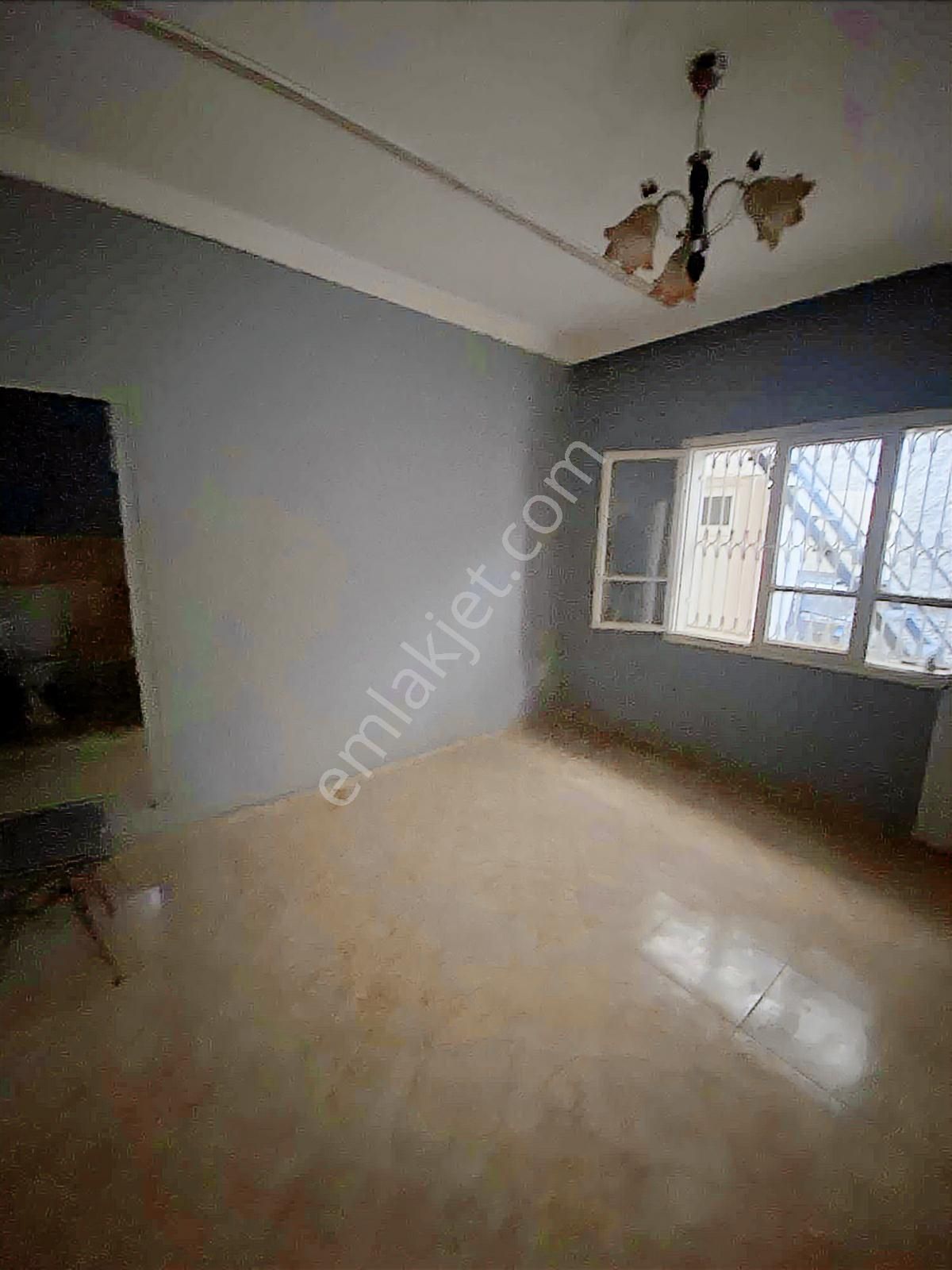 Tek Katlı Geniş Oturumlu 120 M2 Arsalı Satılık Müstakil Ev - Görsel 19