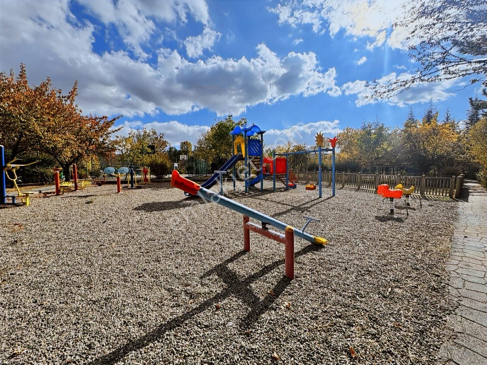 Turyap'tan Çiğdem'de Site İçinde Bakımlı Satılık Daire - Görsel 21