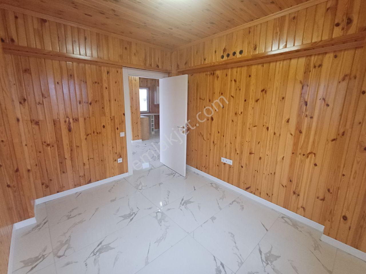 Ihlamurkent'te Site İçinde Lüks Yapılı Satılık 5+1 Villa - Görsel 14