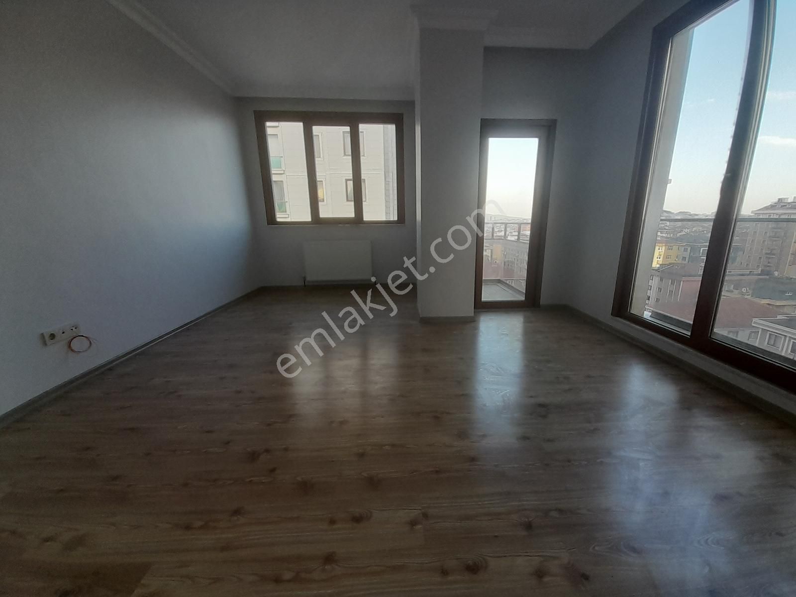 Geniş Teraslı (20m2) 2 Wc'li Düşük Aidat-butik Sitede Sıfır 3+1 - Görsel 4