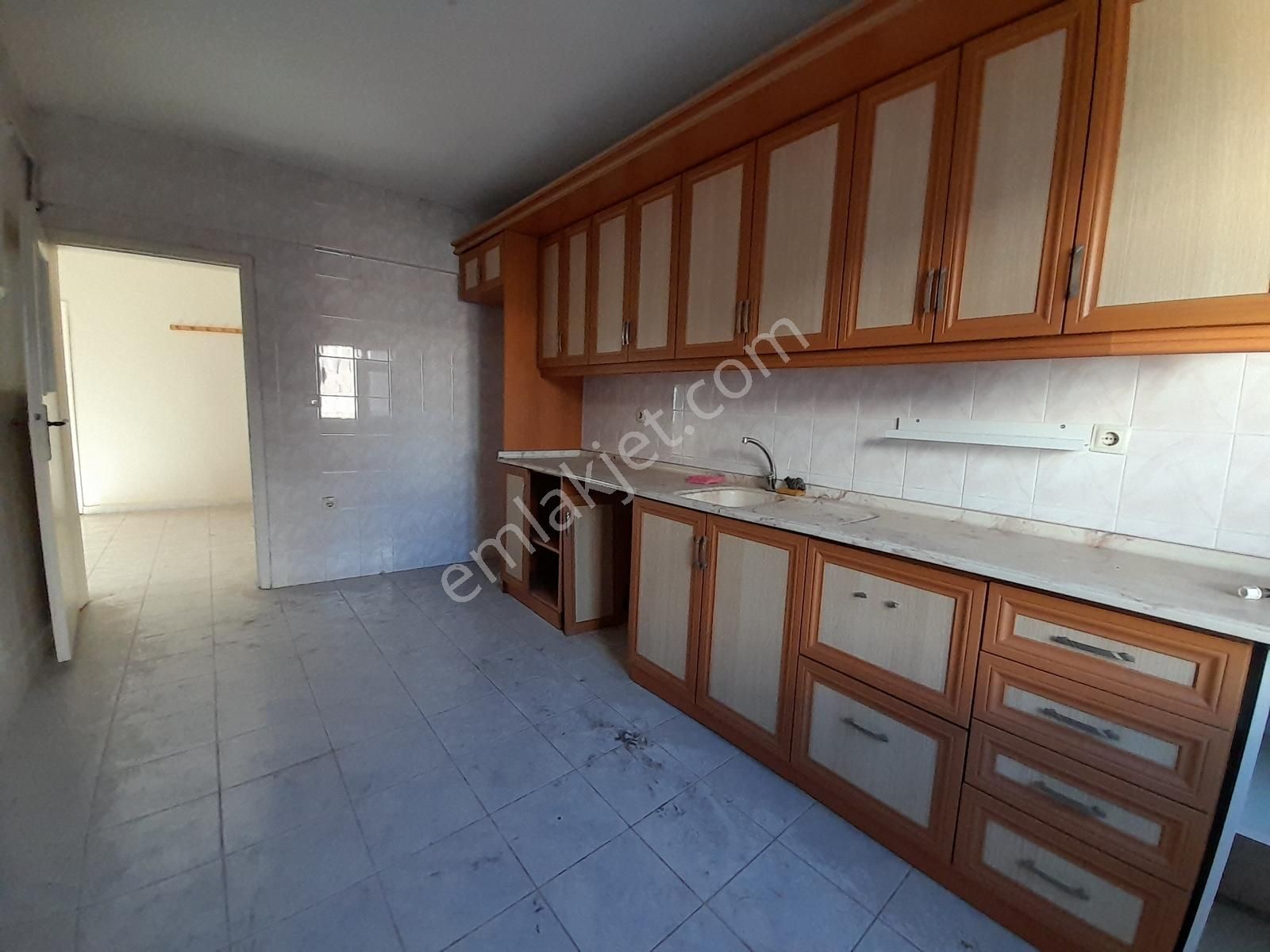 Finans Merkezine Ve Ataşehire Çok Yakın Çift Balkonlu Geniş 3+1 - Görsel 5