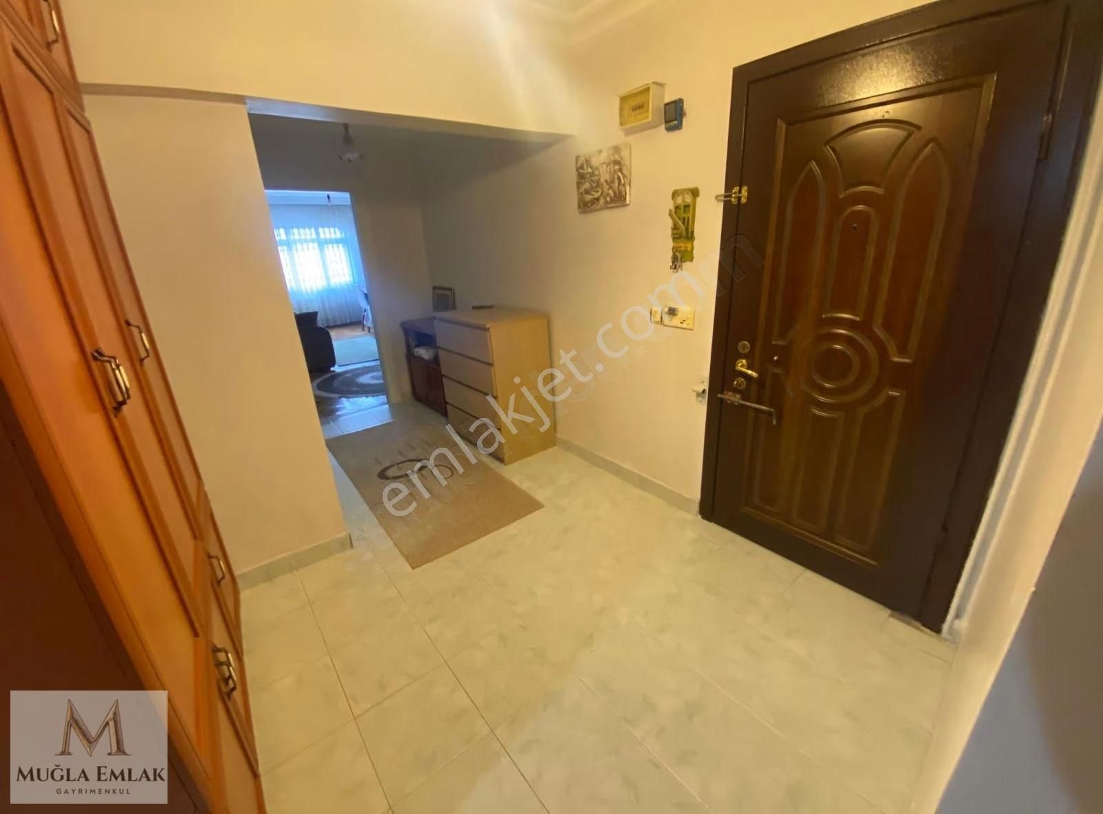 Muğla Emlaktan Bağlarbaşında150m Asansörlü3+1 Çift Cepheli Daire - Görsel 2