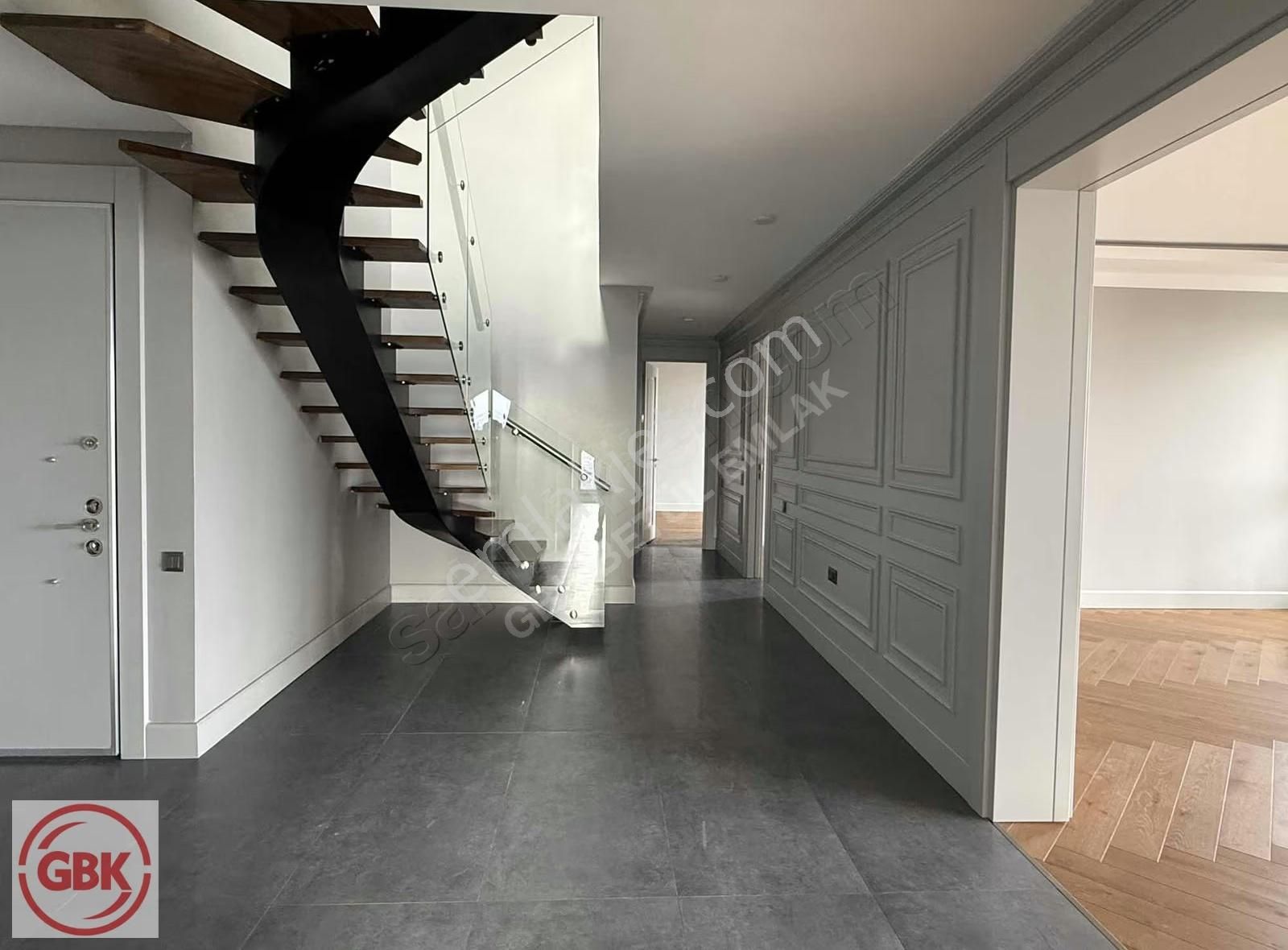 Kuvars Kule'de Teraslı , 6+1 Lüks Dubleks | Panoramik Manzara - Görsel 15