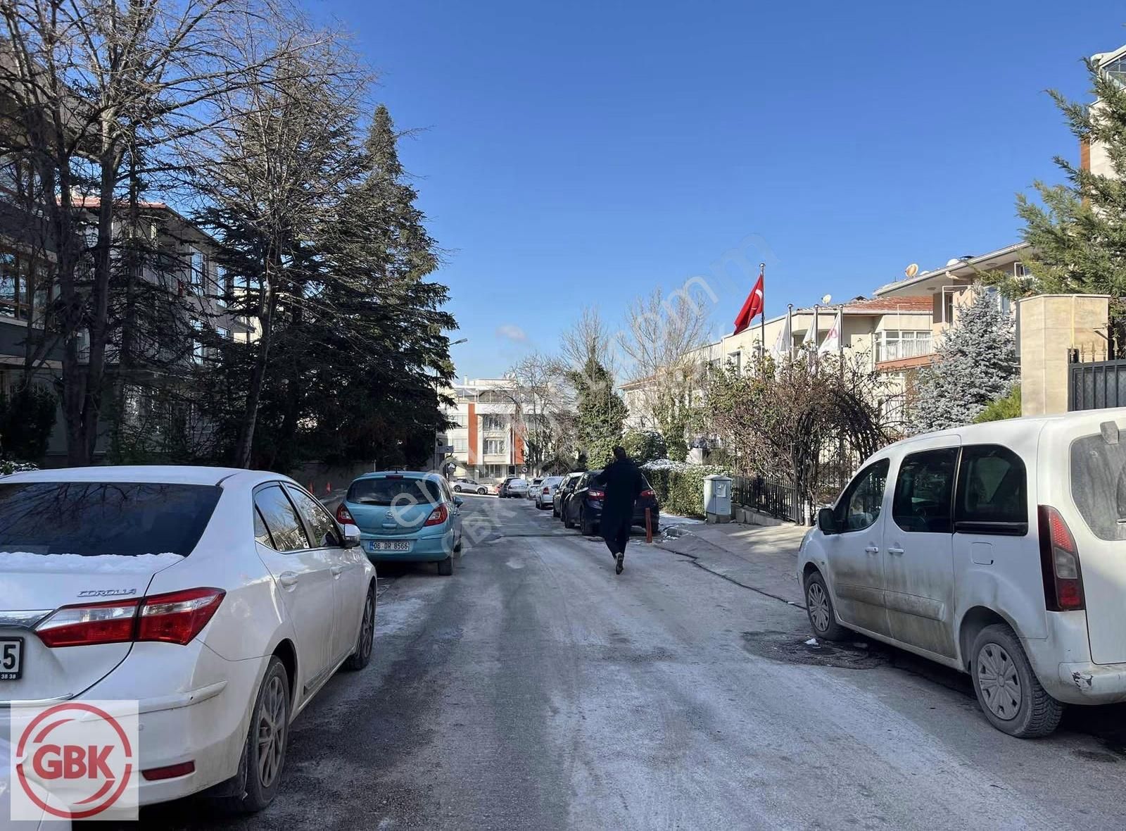 Gaziosmanpaşa Kazım Özalpte 495 M2 Arsa + 3 Katlı Bina - Görsel 2