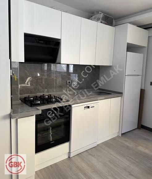 Gop Kırlangıç Sokakta Sıfır Bina, Otoparklı, Yerden Isıtmalı 1+1 - Görsel 8