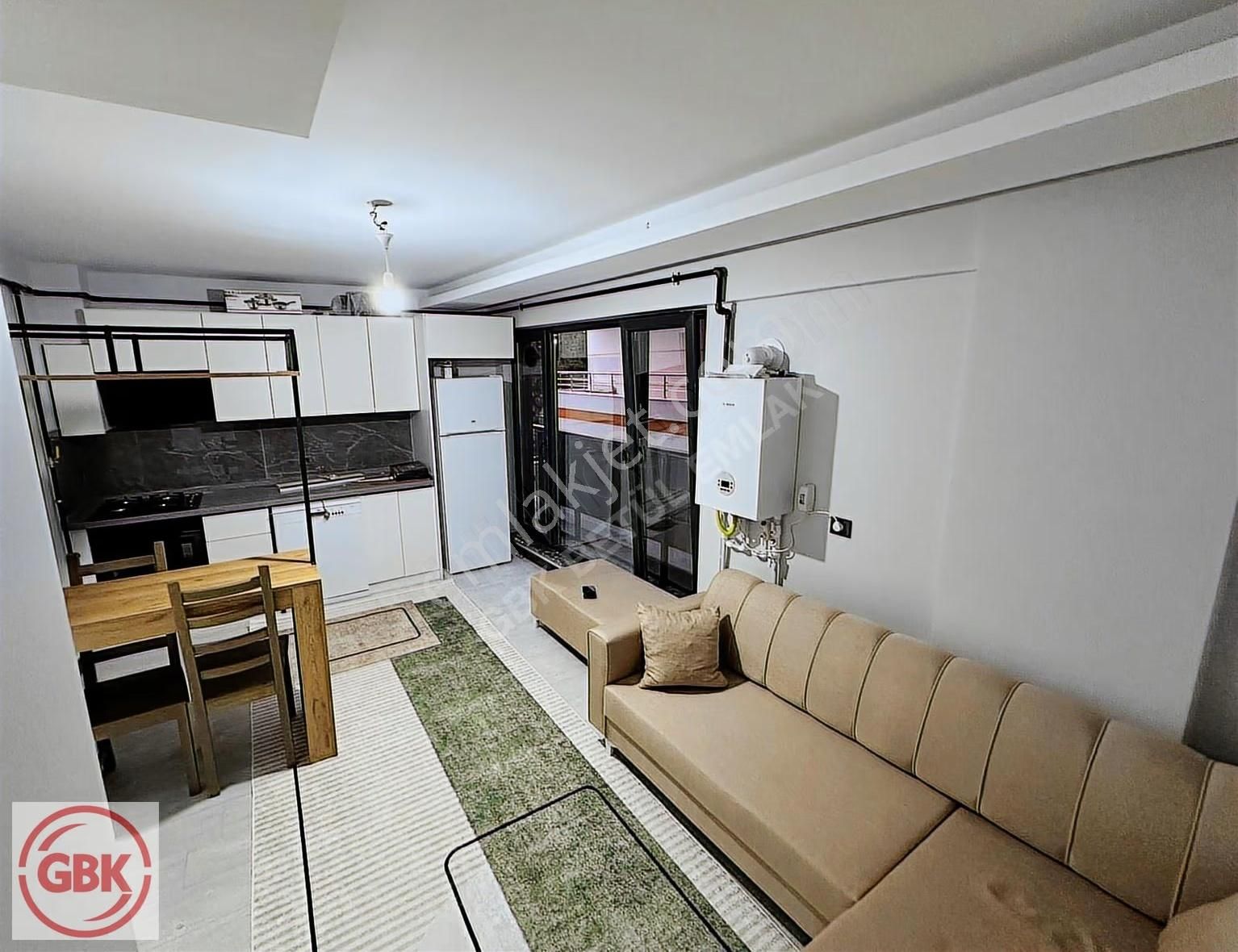 Gop Kırlangıç Sokakta Sıfır Bina, Otoparklı, Yerden Isıtmalı 1+1 - Görsel 23