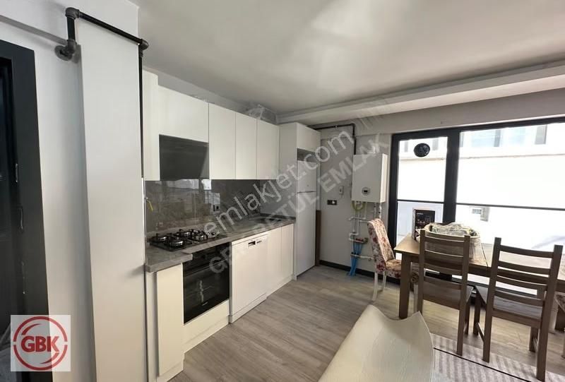 Gop Kırlangıç Sokakta Sıfır Bina, Otoparklı, Yerden Isıtmalı 1+1 - Görsel 18